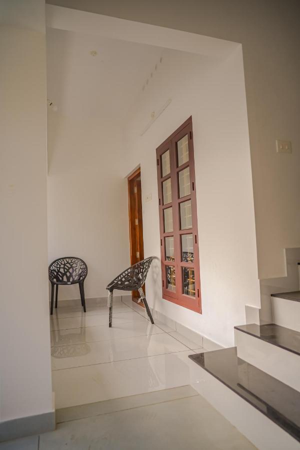 Hostal Shimano Square Varkala Exterior foto